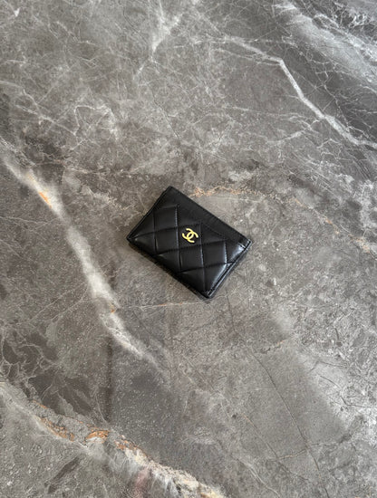 CHANEL CLASSIC QUILTED CARD HOLDER LAMBSKIN BLACK GOLD HW