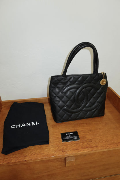 CHANEL CAVIAR MEDALLION TOTE GOLD HW