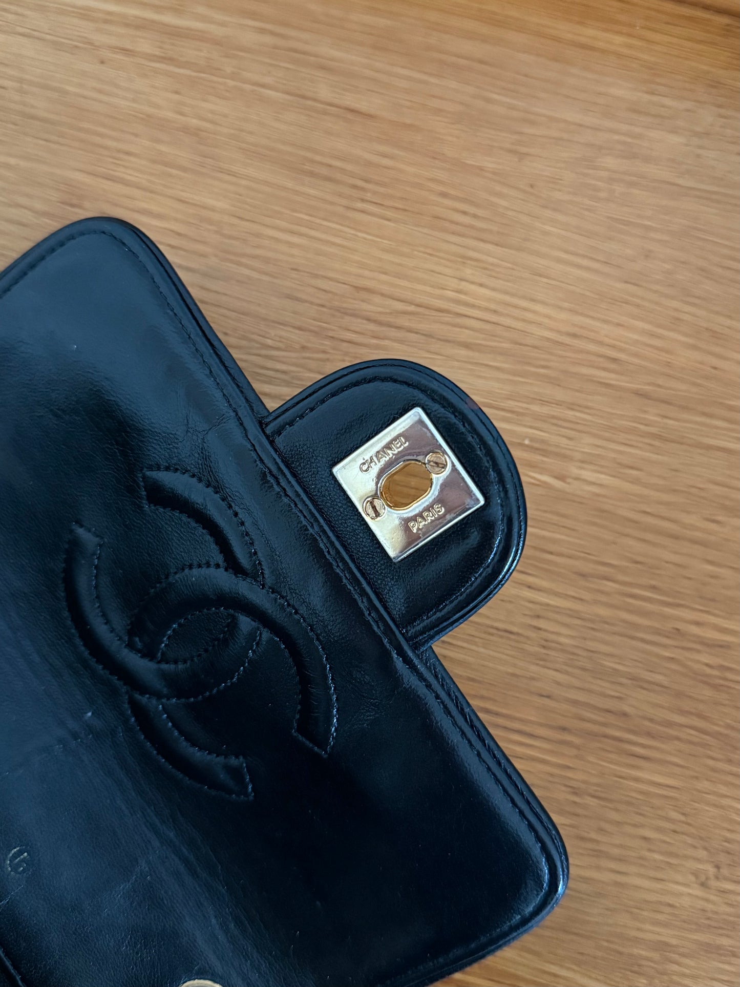 CHANEL CLASSIC SINGLE FLAP BAG TWIST LOCK 24K GOLD