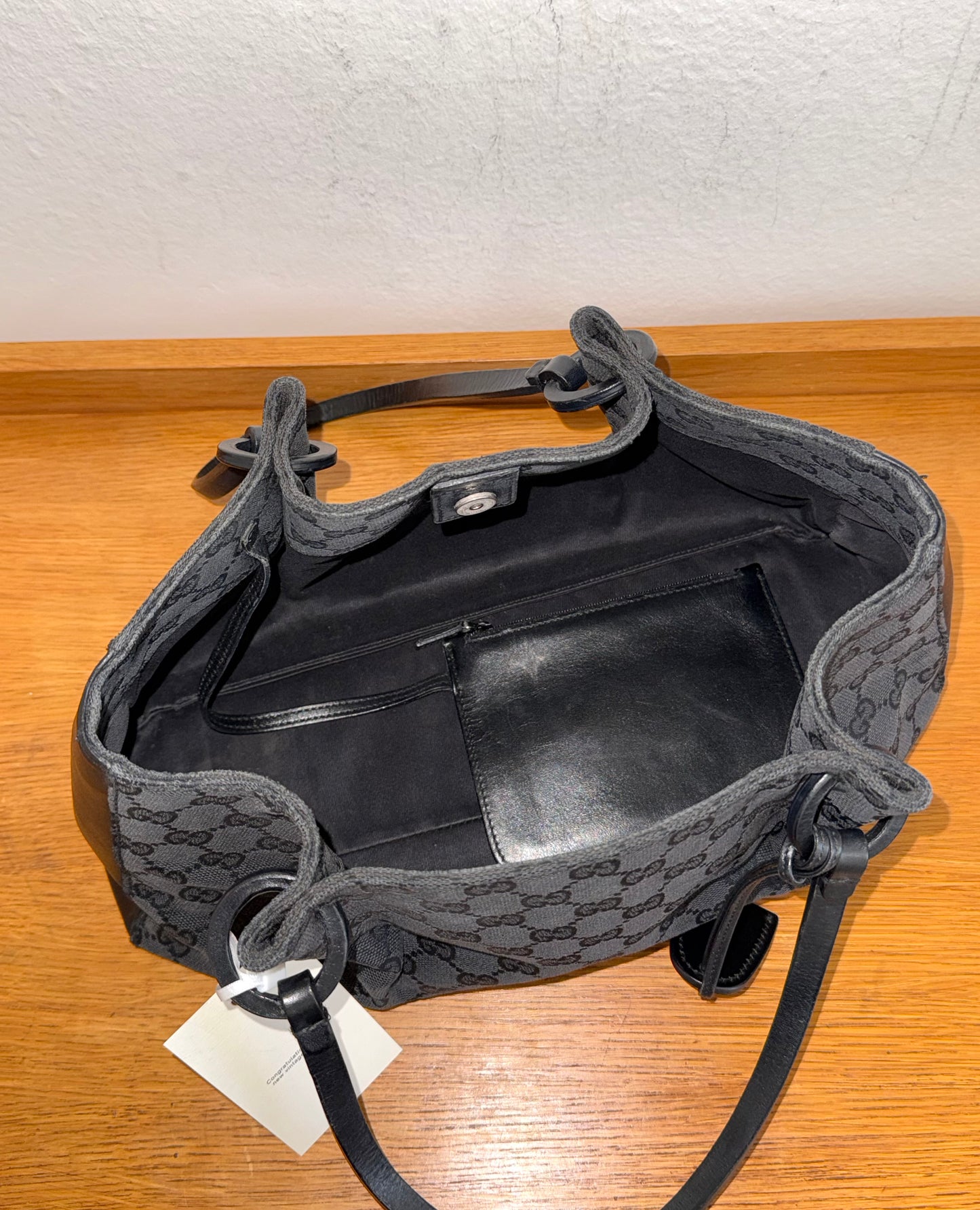 GUCCI GG SHOULDER BAG BLACK WITH POUCH