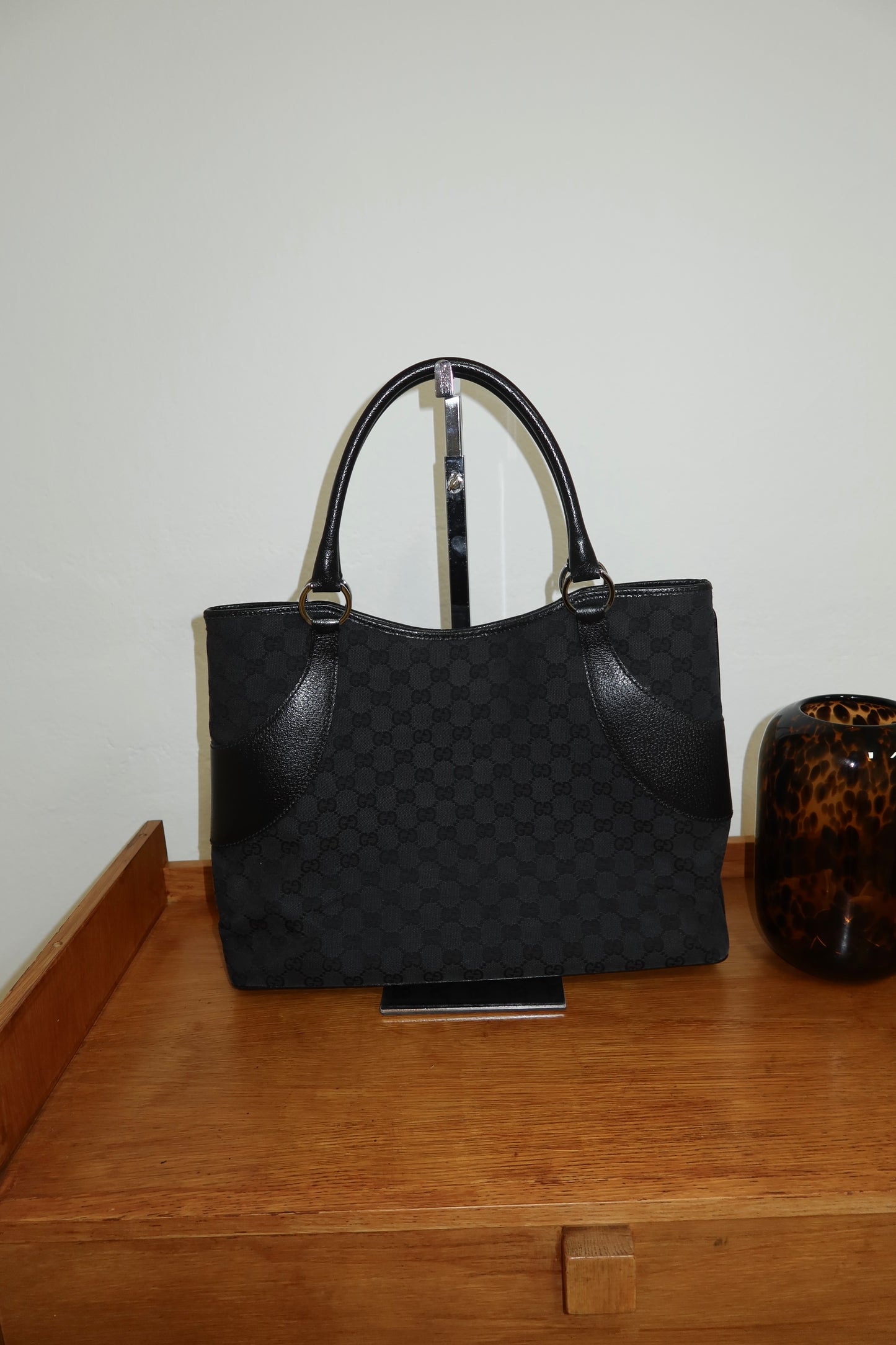GUCCI GG MONOGRAM BLACK TOTE BAG
