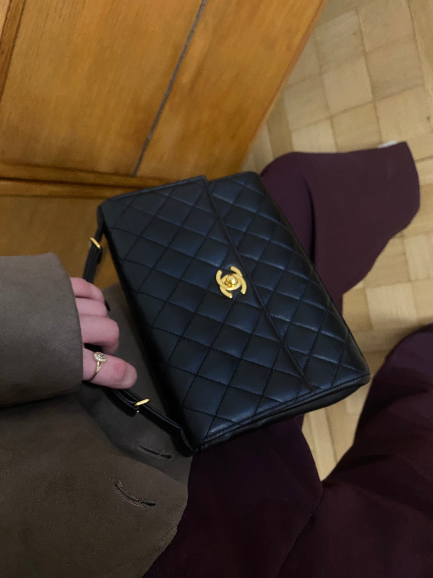 CHANEL TOP HANDLE FLAP TWIST LOCK