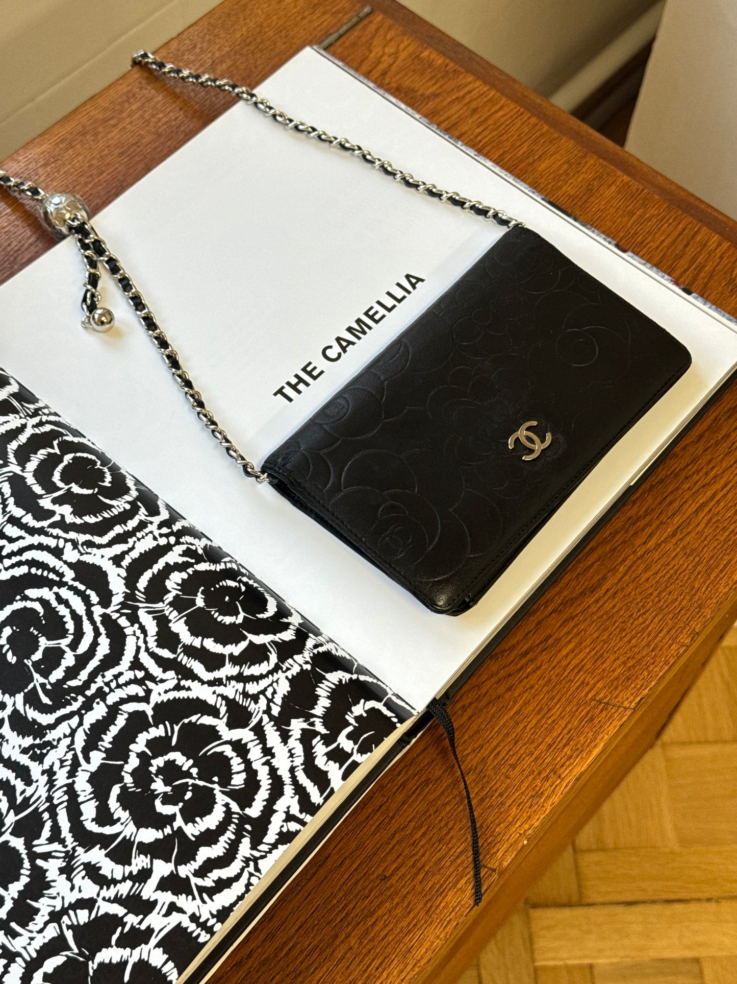 CHANEL CAMELLIA WALLET BLACK SERIES 11