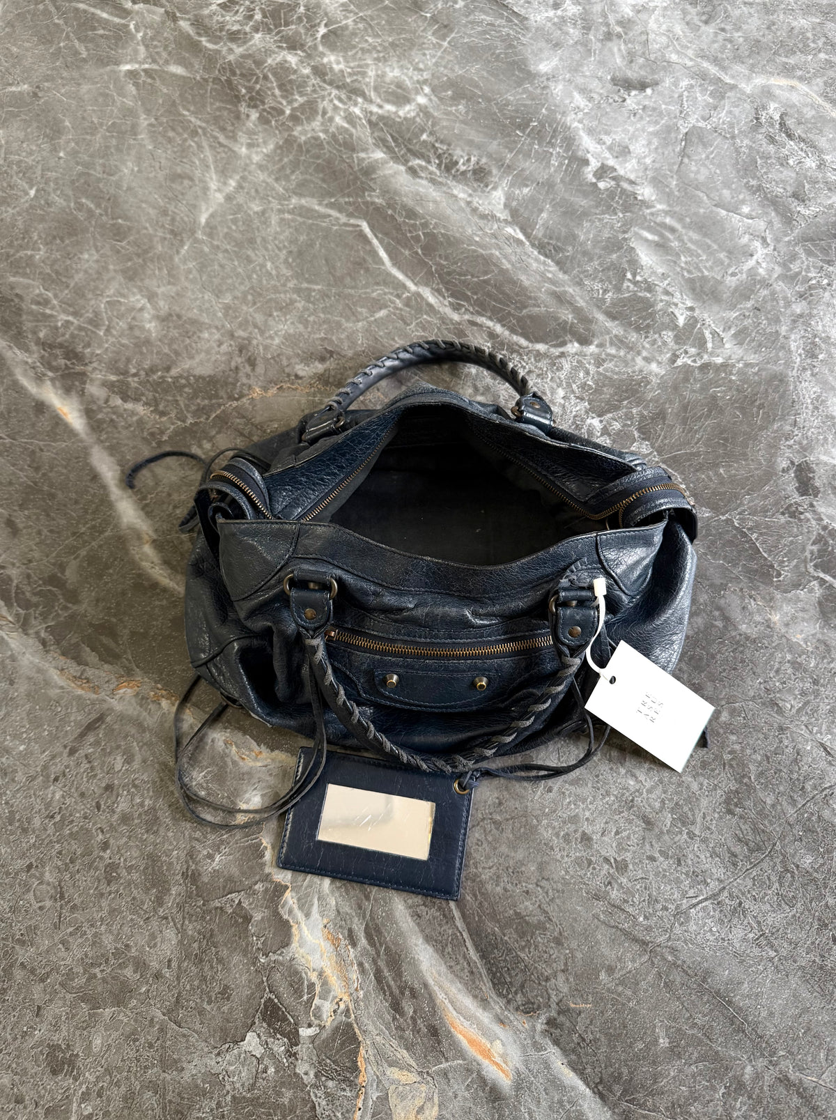 Balenciaga Velo z jehněčí kůže s mosazným hardwarem, foto 10