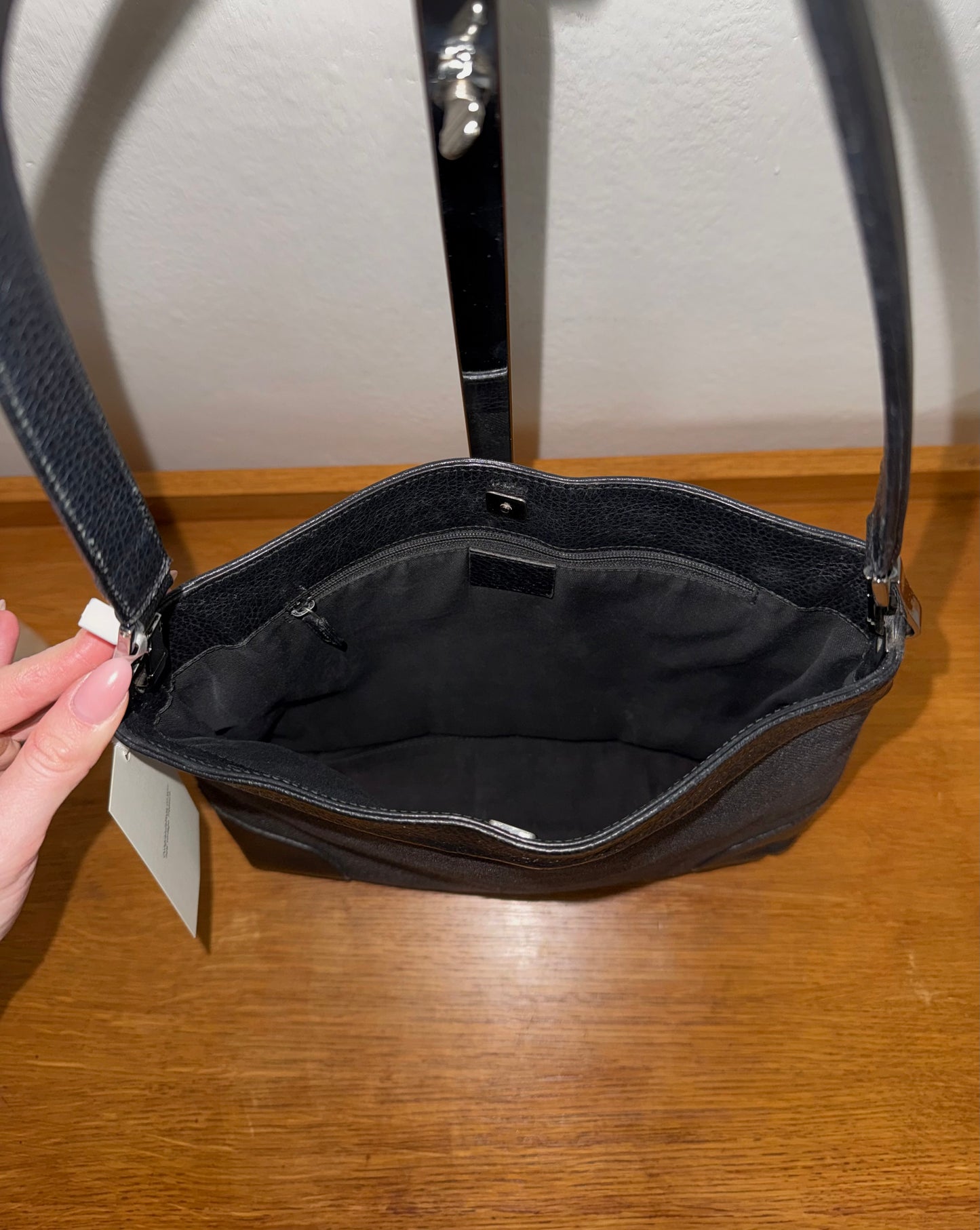 GUCCI GG MONOGRAM SHOULDER BAG BLACK