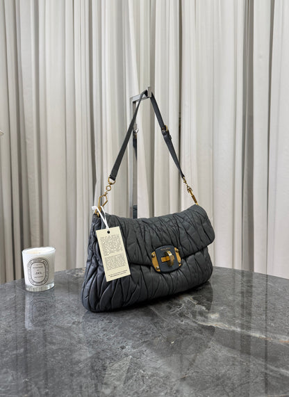 MIU MIU MATELASSE VITELLO SHOULDER BAG GREY
