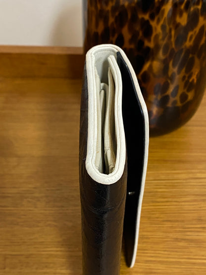 CHANEL QUILTED WALLET BLACK/WHITE SERIES 11