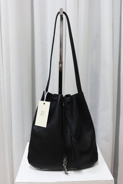 SAINT LAURENT DRAWSTRING BLACK SHOULDER BAG