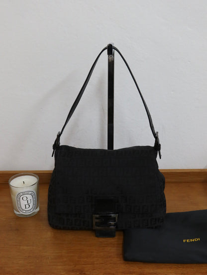FENDI MAMMA BAGUETTE BAG