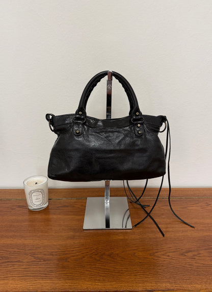 BALENCIAGA FIRST “SMALL CITY” BAG BLACK GOLD HW