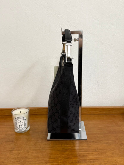 GUCCI GG BLACK SHOULDER BAG