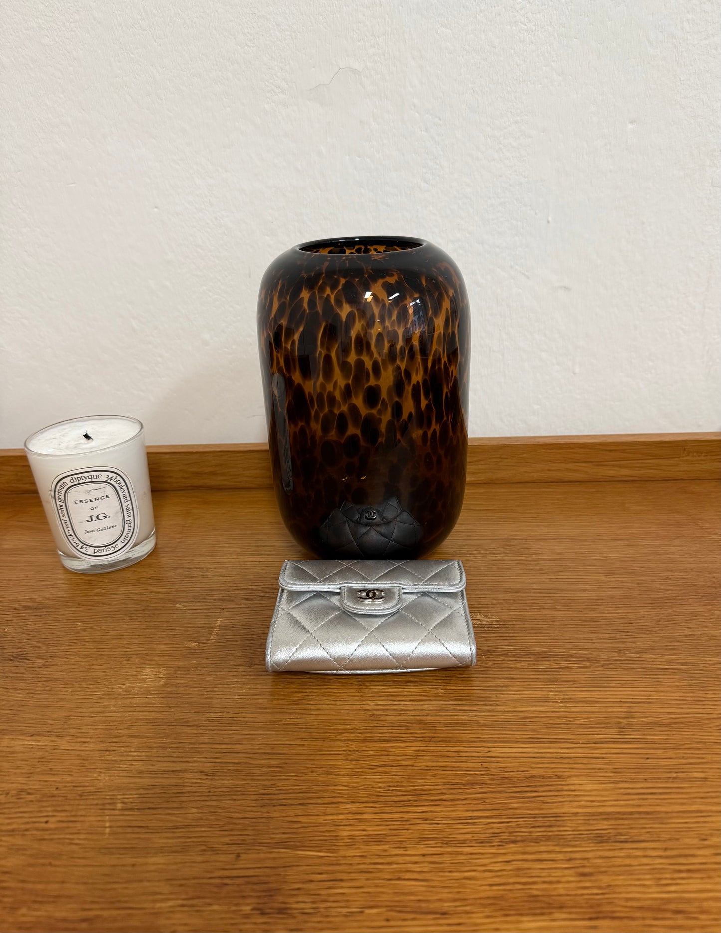 SERIES 22 CHANEL METALLIC SILVER QUILTED WALLET