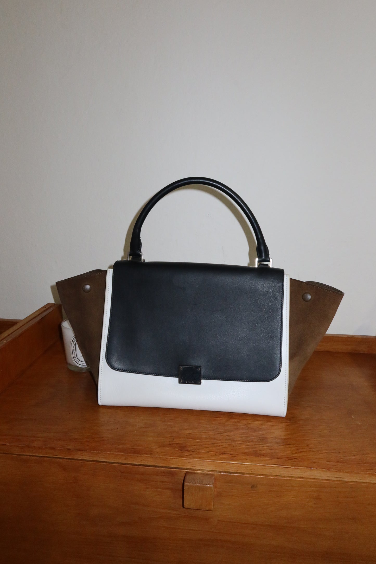 CELINE PHOEBE PHILO TRAPEZE BLACK WHITE