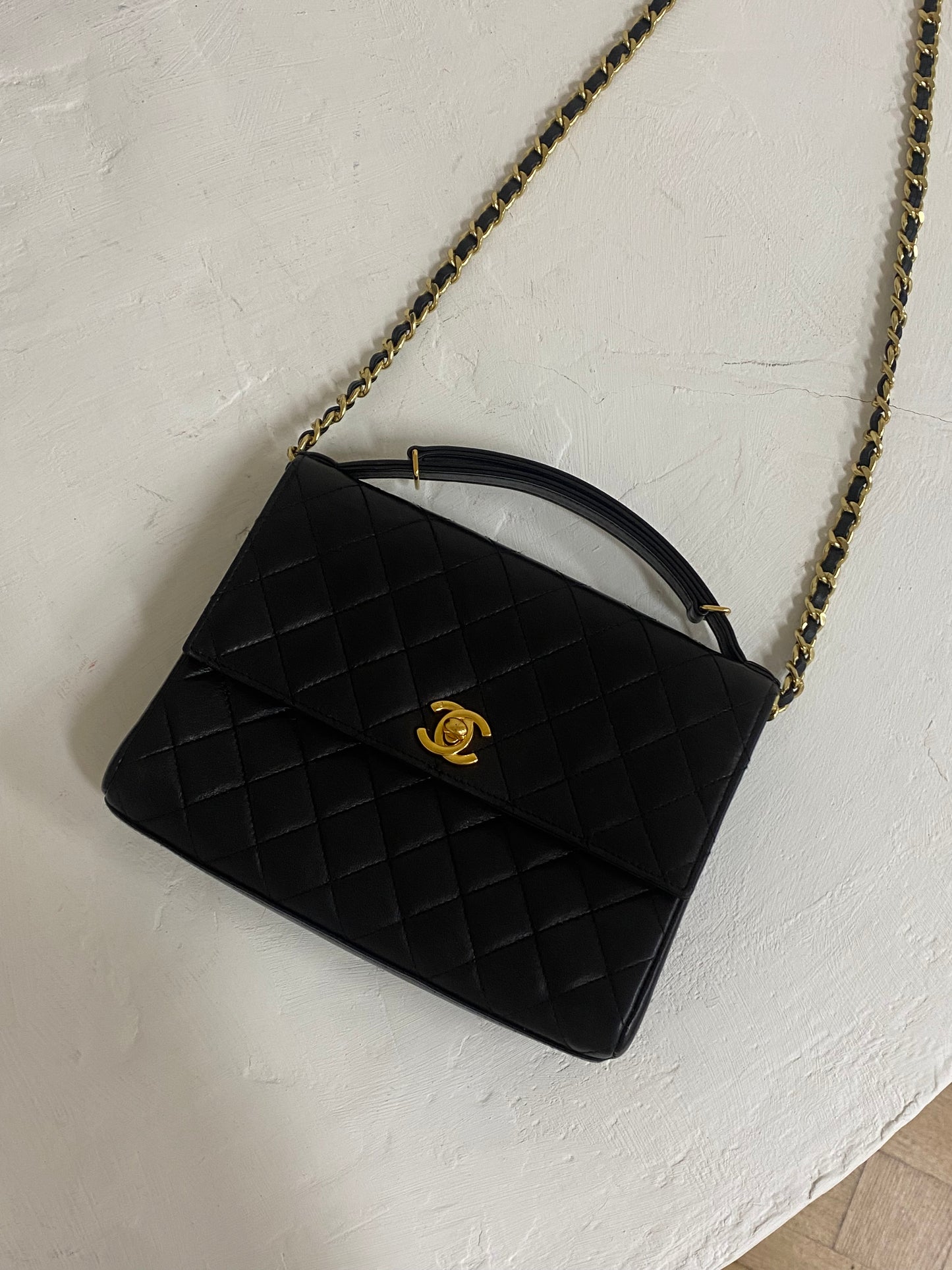 CHANEL TOP HANDLE FLAP TWIST LOCK