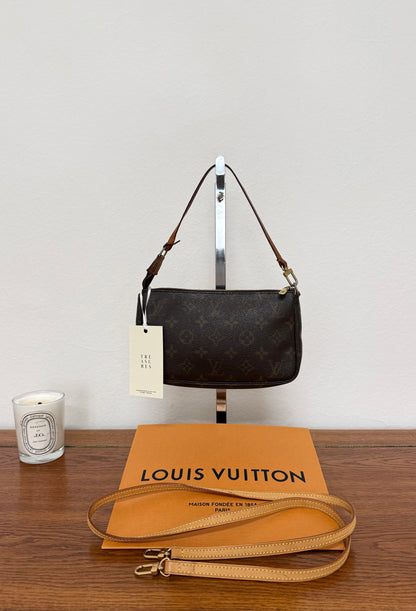 LV POCHETTE 304
