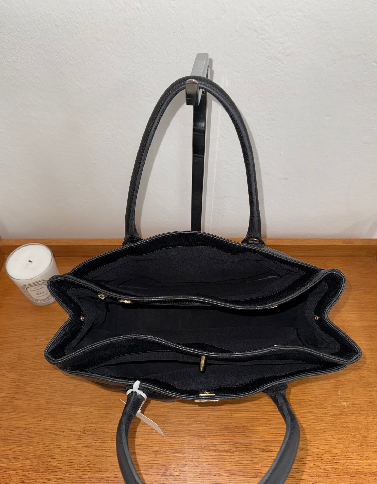 CHANEL EXECUTIVE TOTE BLACK GOLD HW