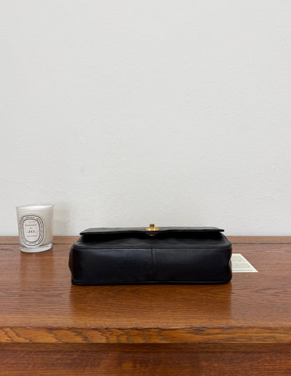 CHANEL BLACK TWIST LOCK FLAP BAG LAMBSKIN GOLD HW