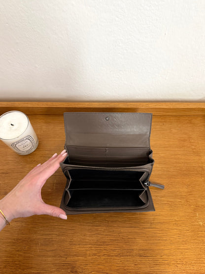 BOTTEGA VENETA INTRECCIATO WALLET GREY