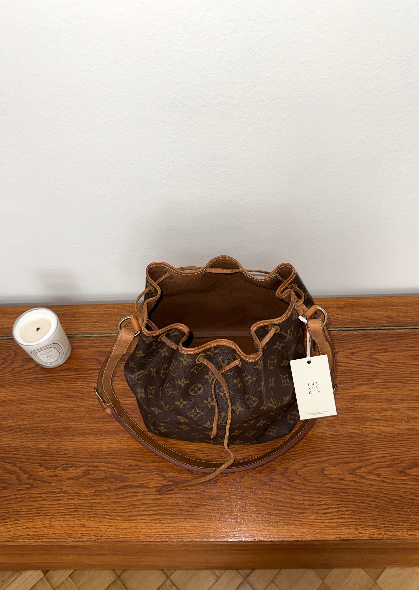 LV PETIT NOÉ MONOGRAM BUCKET BAG 318