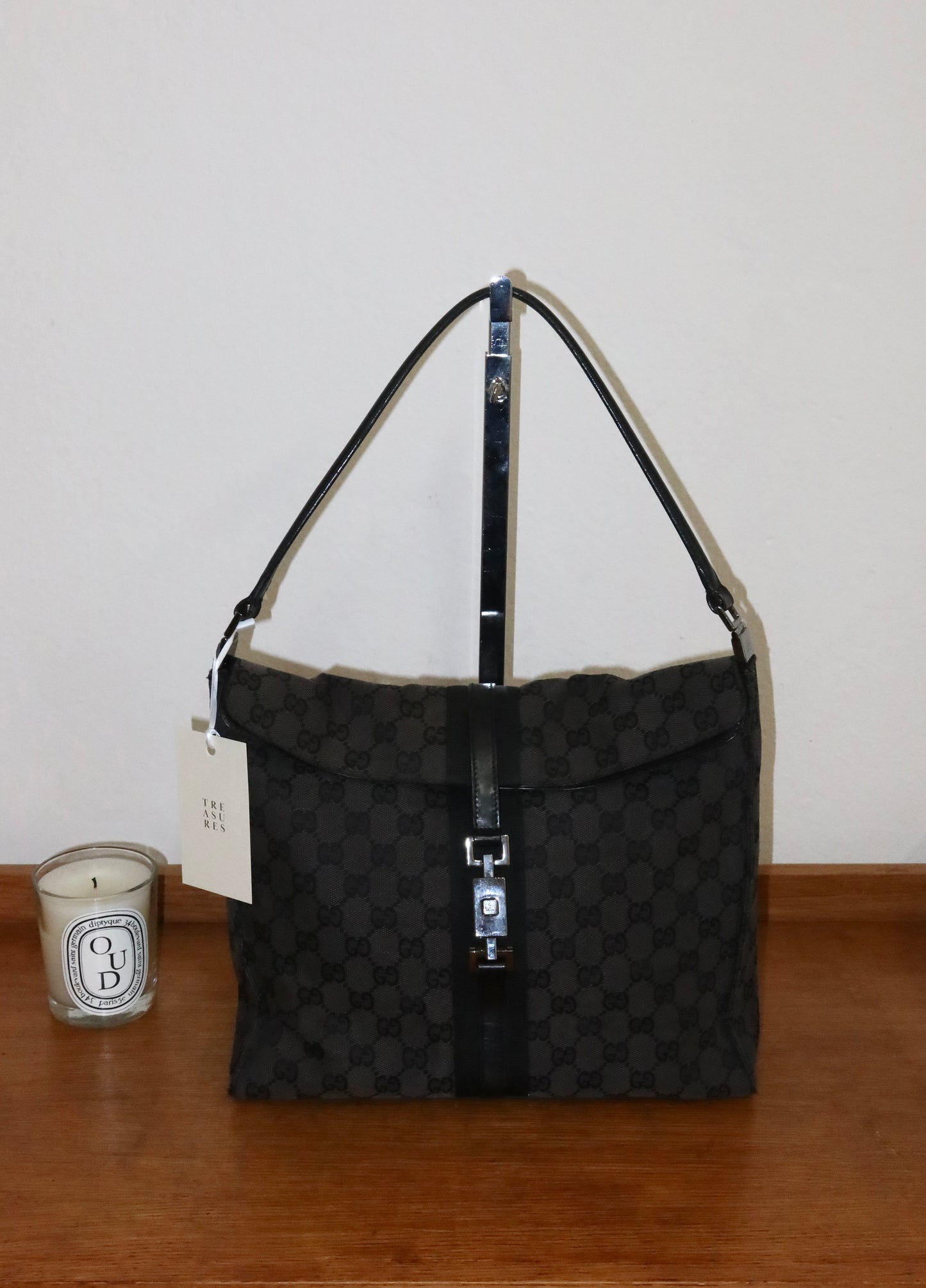 GUCCI JACKIE SHOULDER BAG BLACK GG MONOGRAM