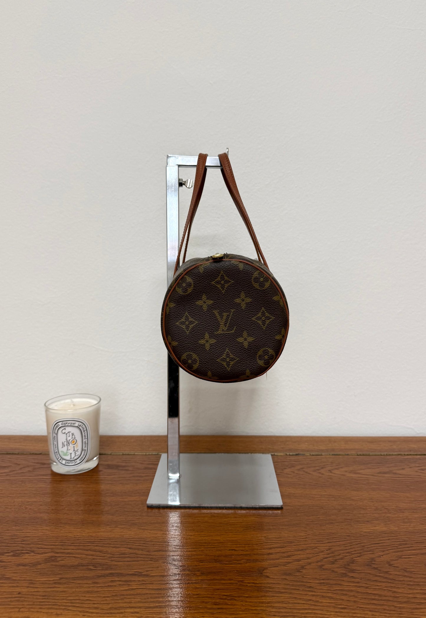 LV PAPILLON 26