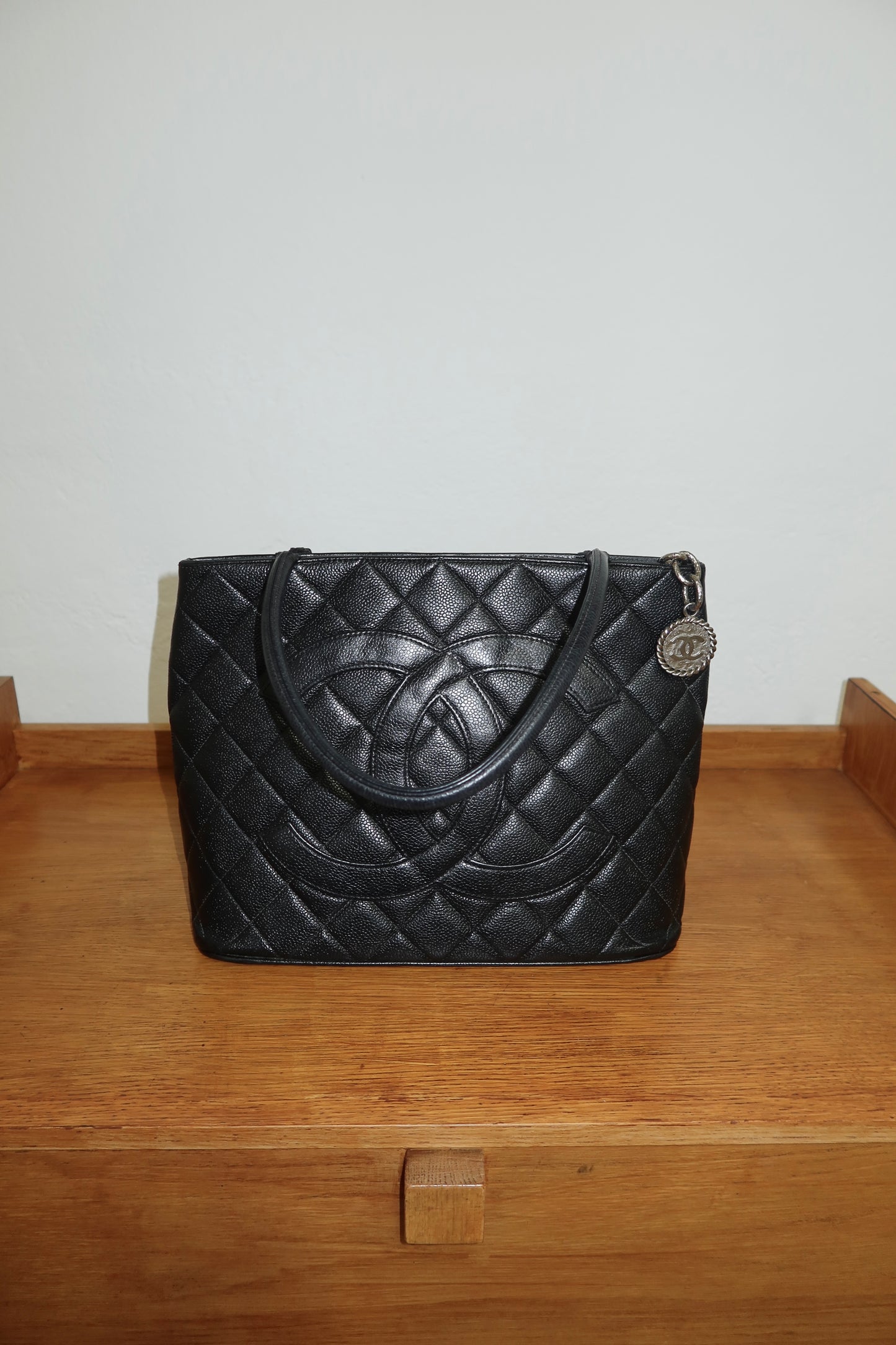CHANEL CAVIAR MEDALLION TOTE SILVER HW