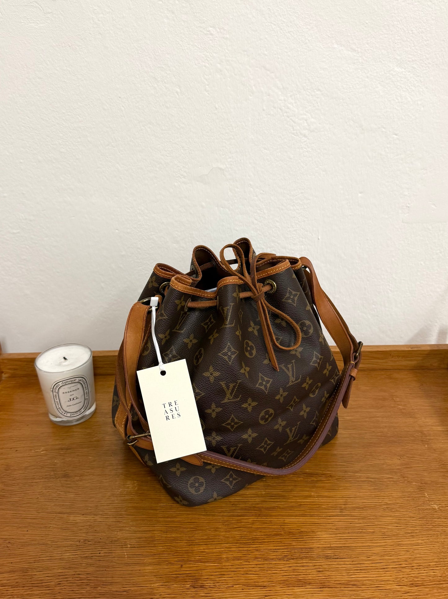 LV PETIT NOÉ MONOGRAM