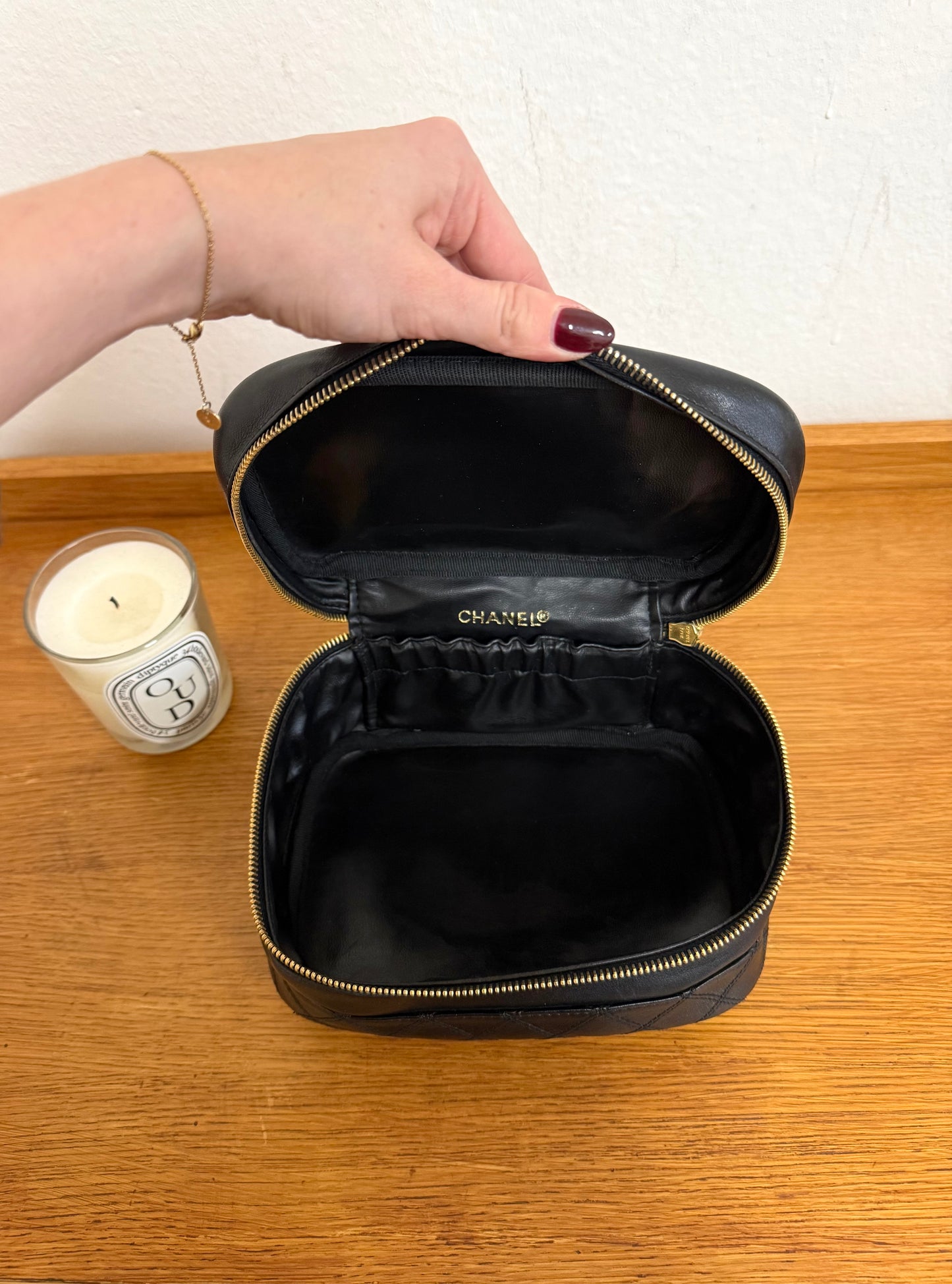 CHANEL VANITY LAMBSKIN