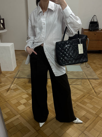 CHANEL CAVIAR MEDDALLION TOTE