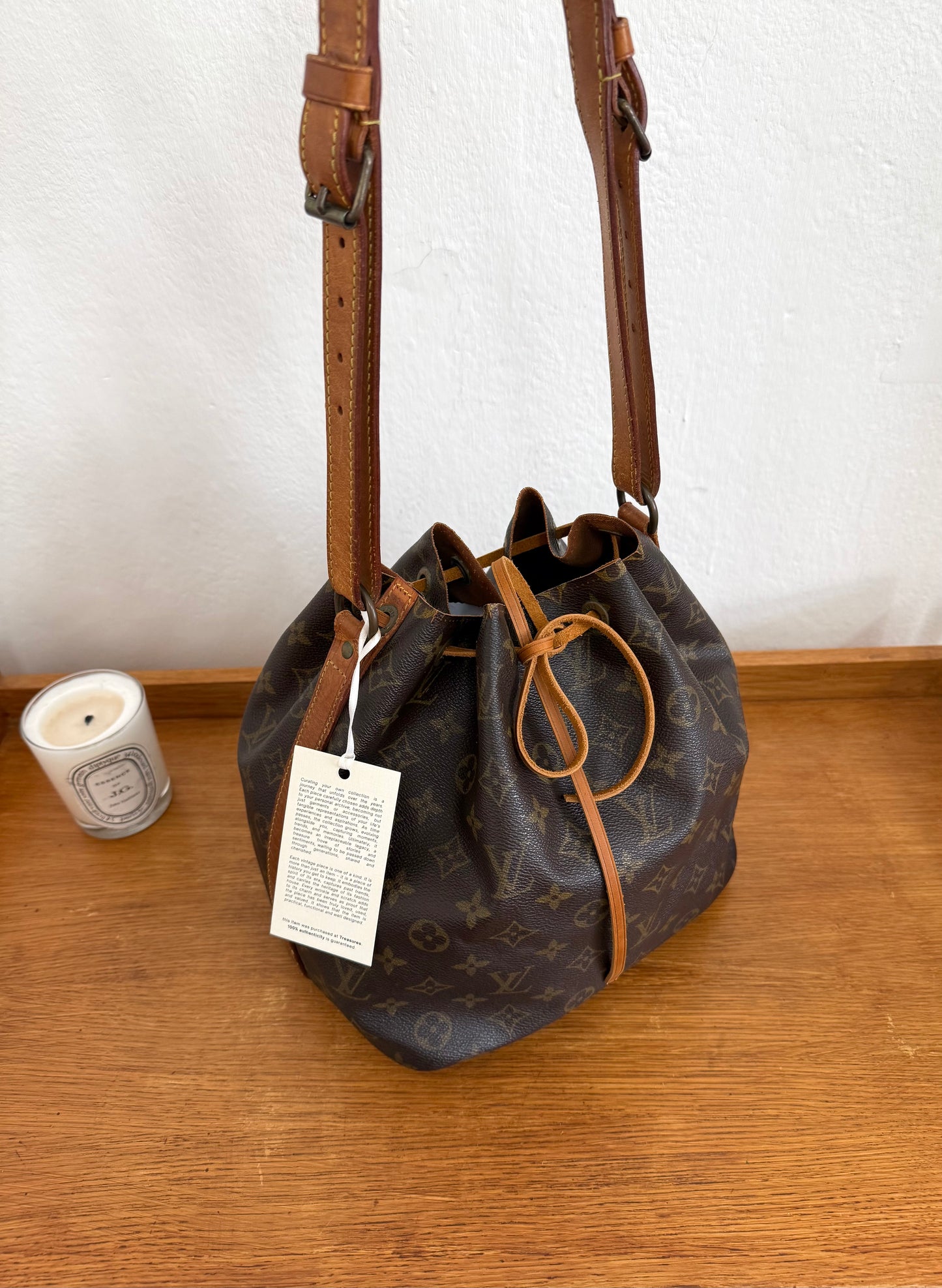 LV PETIT NOÉ MONOGRAM BUCKET BAG