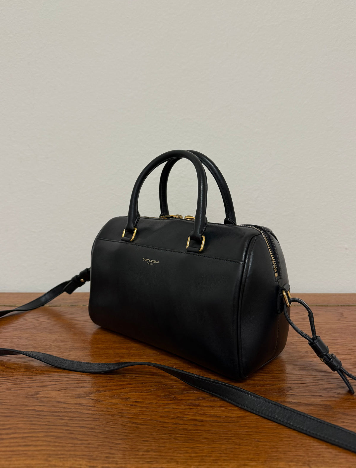 YSL Classic Baby Duffle Bag černá s popruhem přes rameno