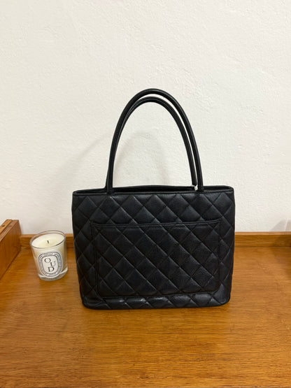 CHANEL CAVIAR MEDDALLION TOTE