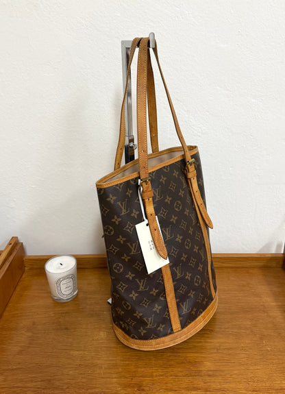 LV BUCKET GM MONOGRAM BAG