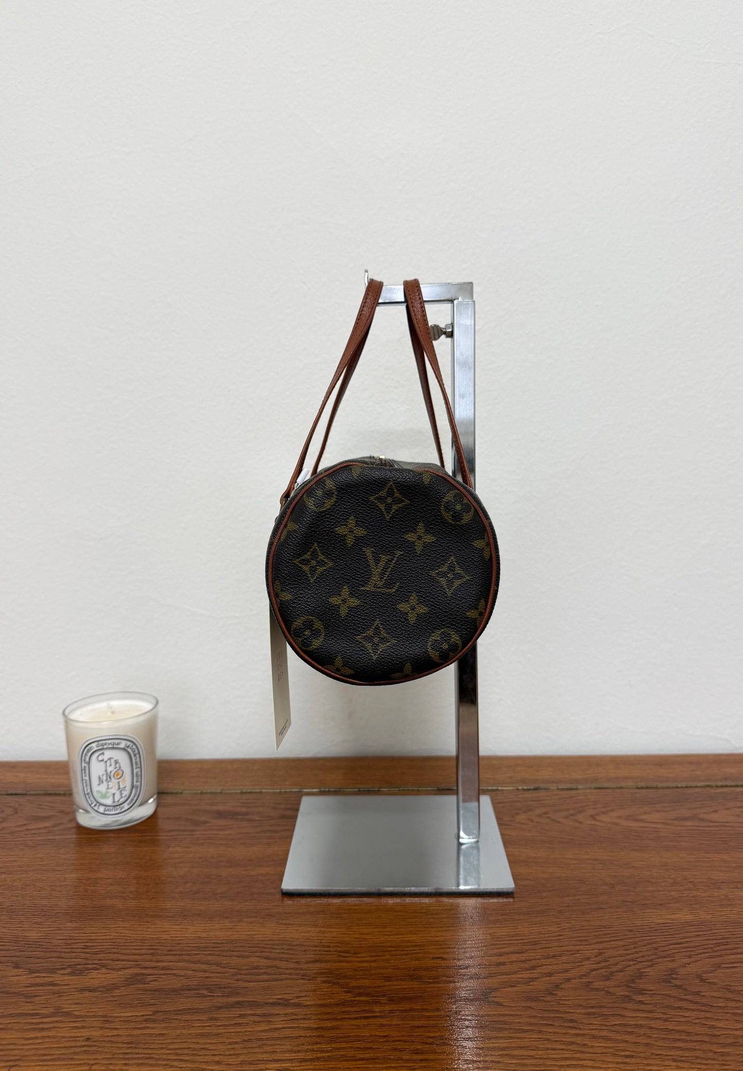 LV PAPILLON 26