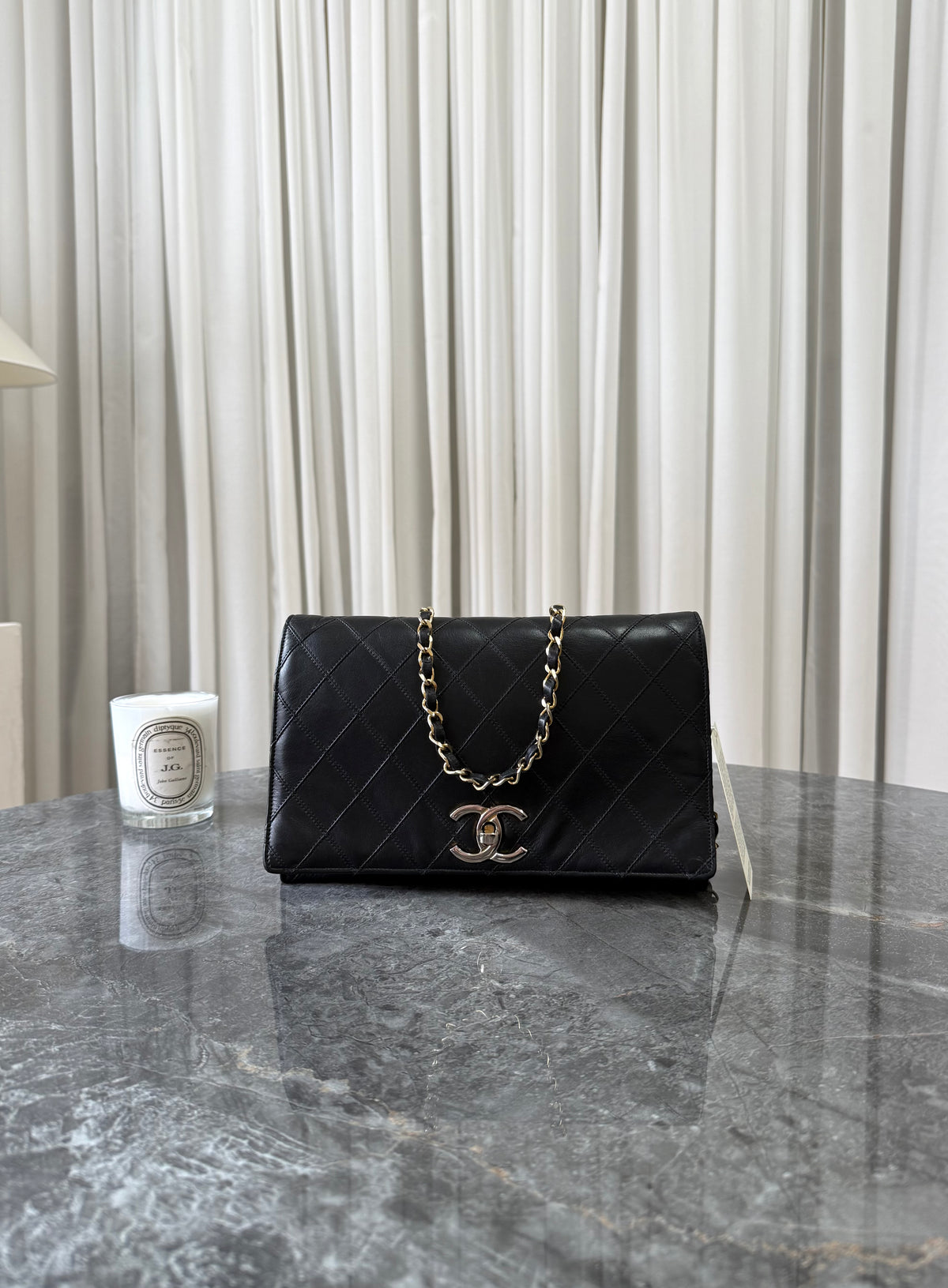 Chanel Single Flap Twist Lock Lambskin Black 24K Gold HW