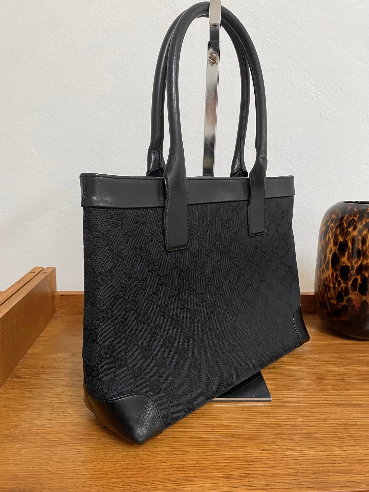 GUCCI GG MONOGRAM BLACK TOTE BAG