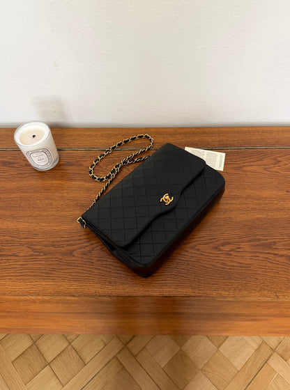 CHANEL BLACK TWIST LOCK FLAP BAG LAMBSKIN GOLD HW