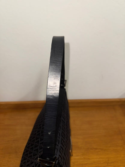 FENDI MAMMA BAGUETTE BLACK ZUCCA