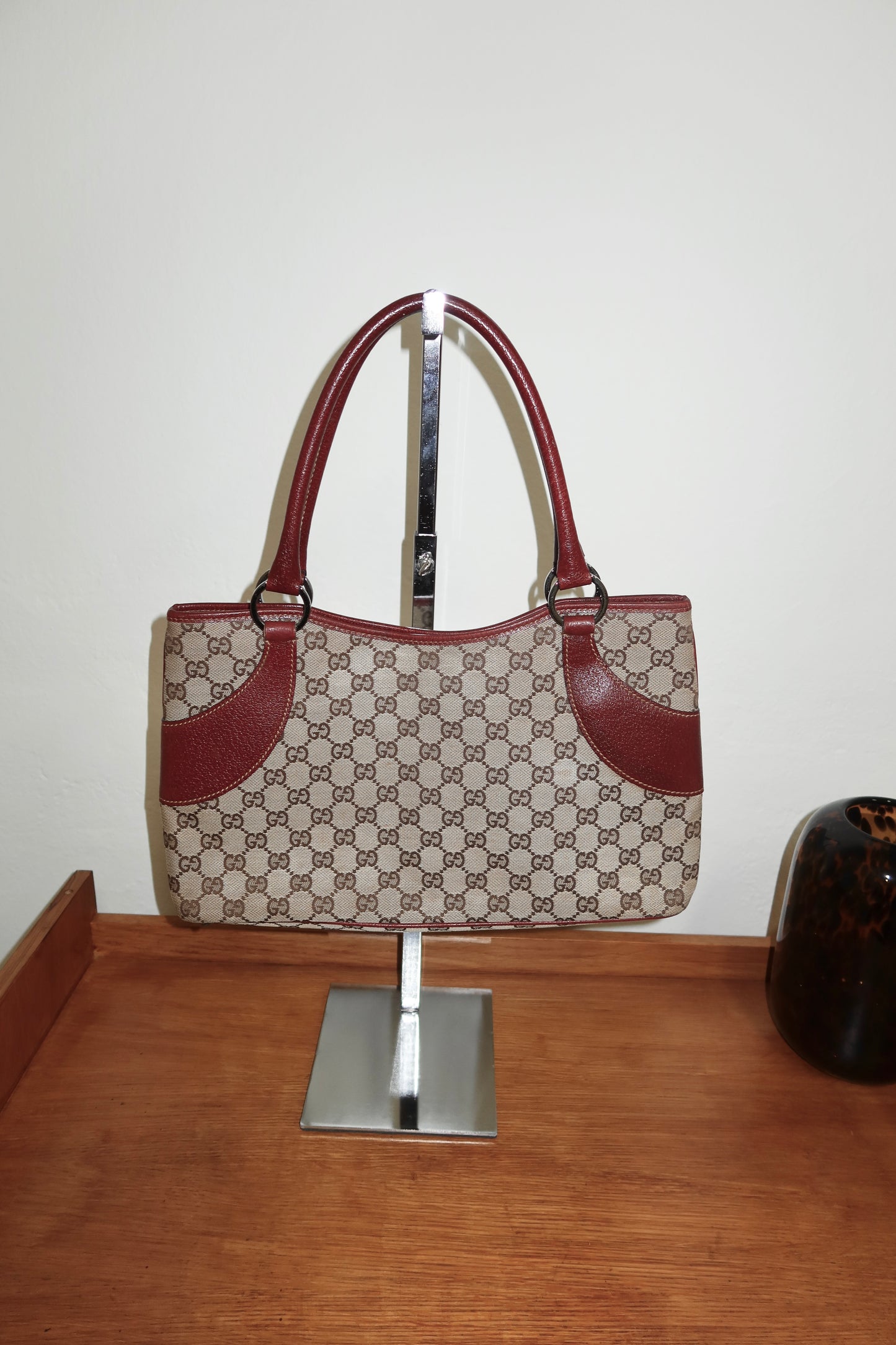 GUCCI GG SHOULDER TOTE BAG WINE