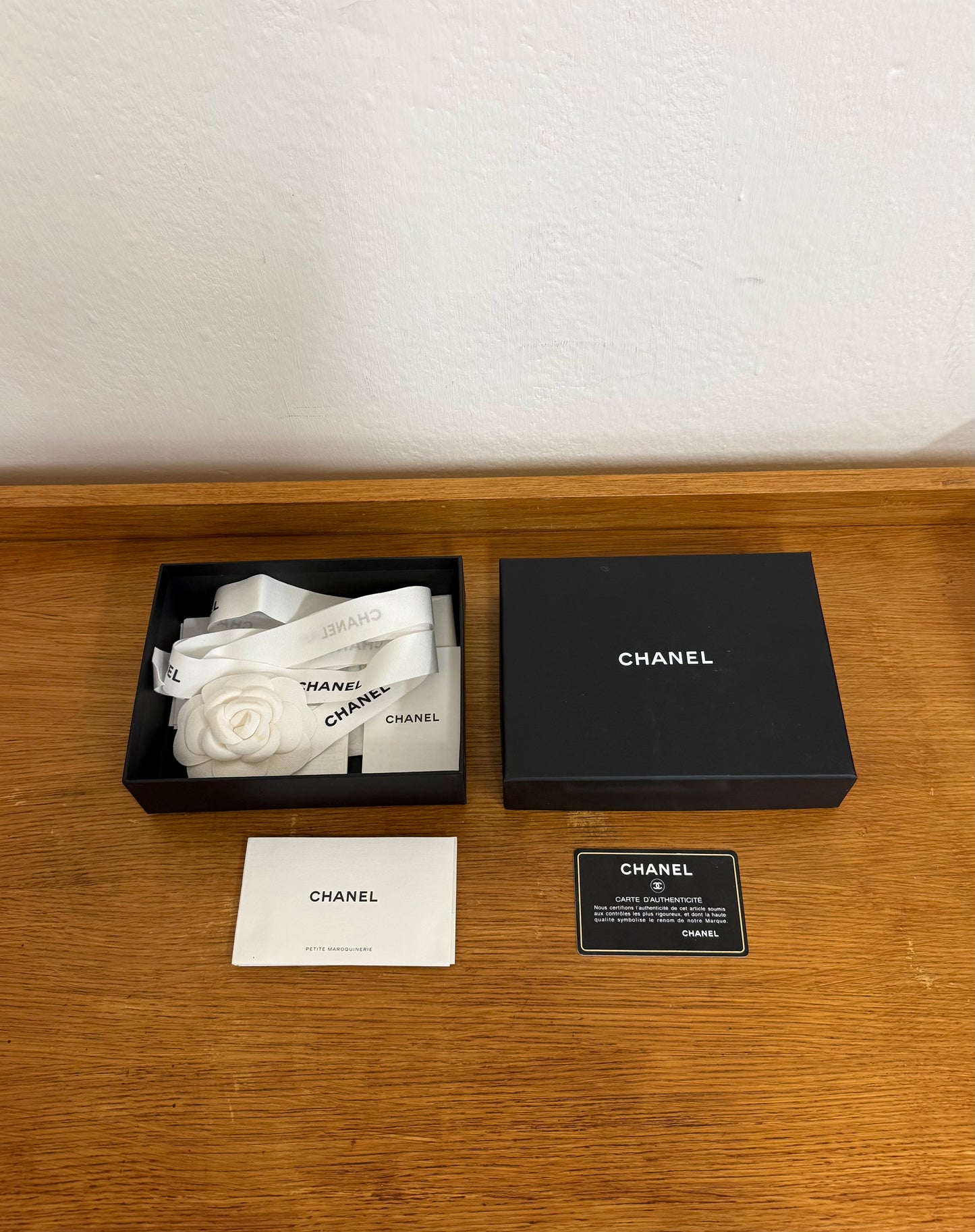 SERIES 22 CHANEL METALLIC SILVER QUILTED WALLET