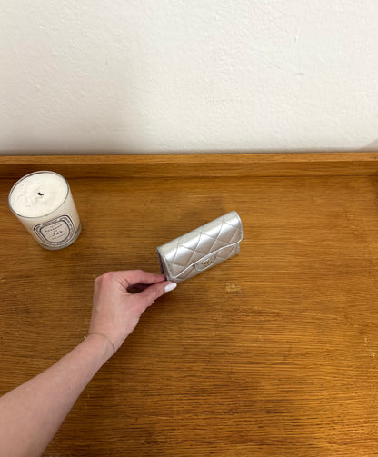 SERIES 22 CHANEL METALLIC SILVER QUILTED WALLET