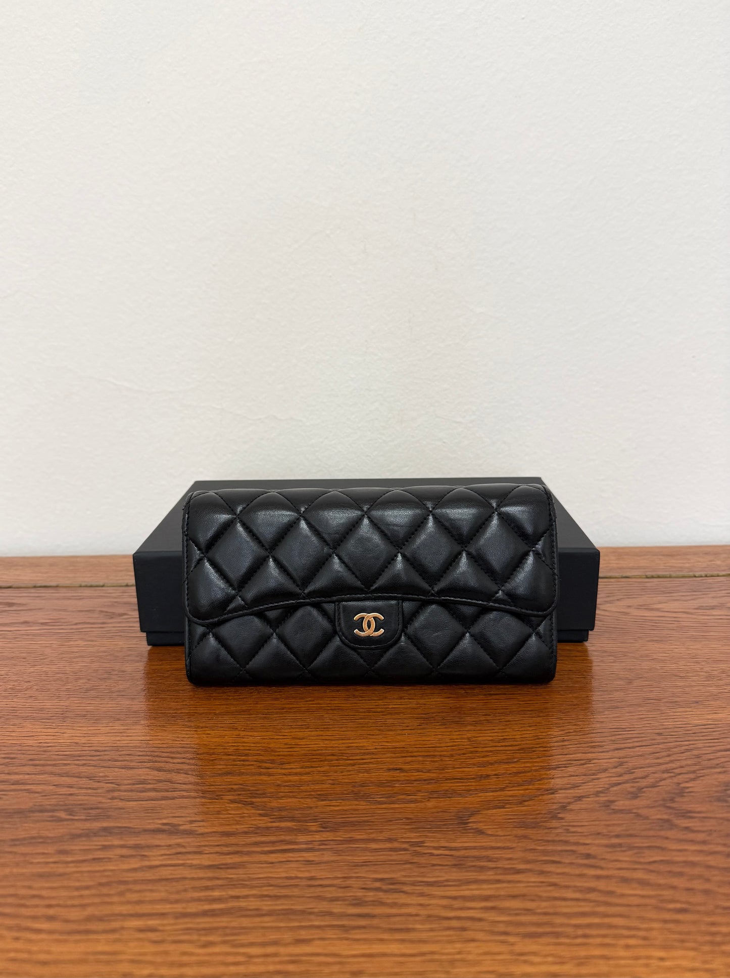 CHANEL LARGE CLASSIC WALLET LAMBSKIN GOLD HW