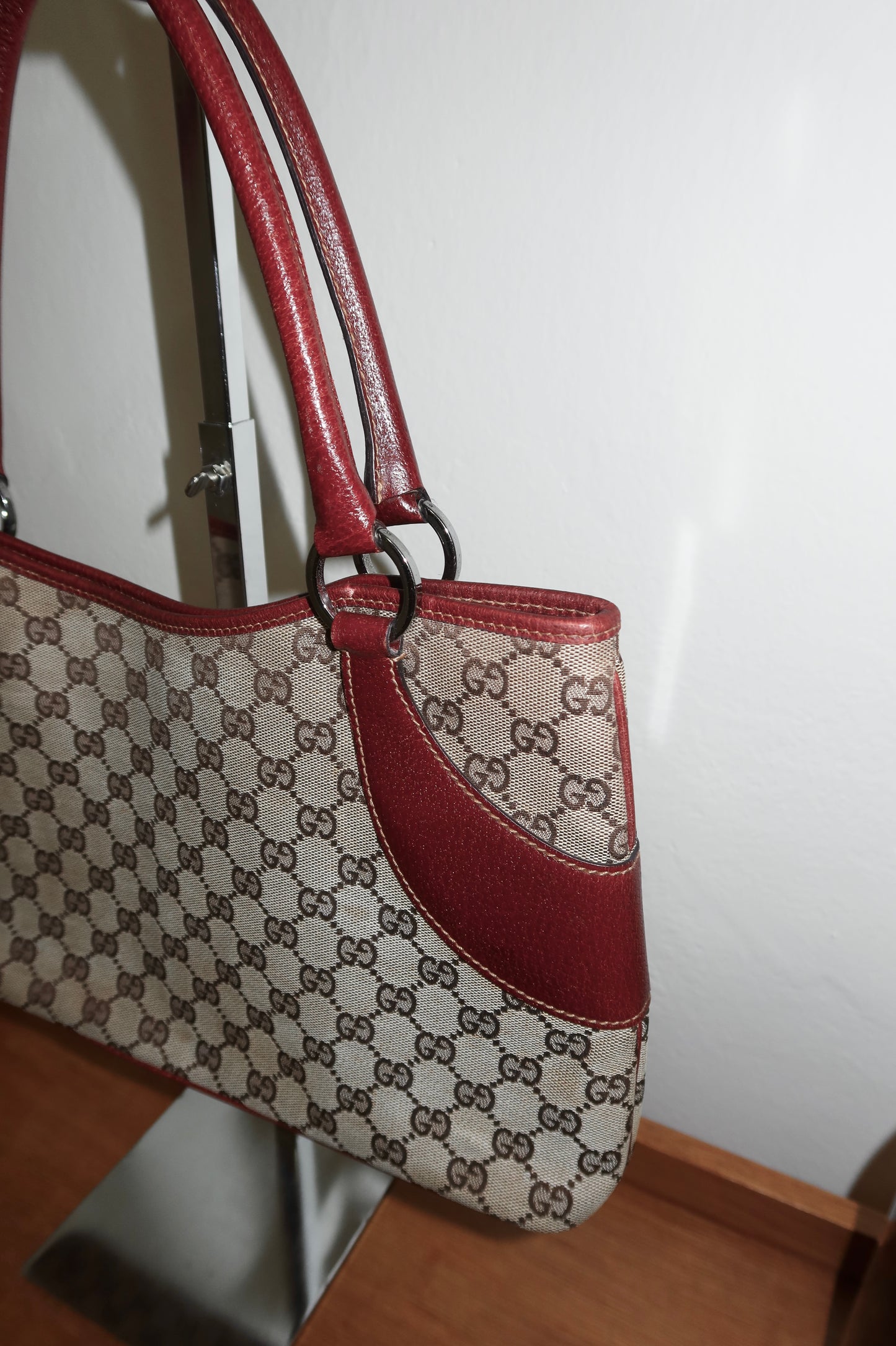 GUCCI GG SHOULDER TOTE BAG WINE