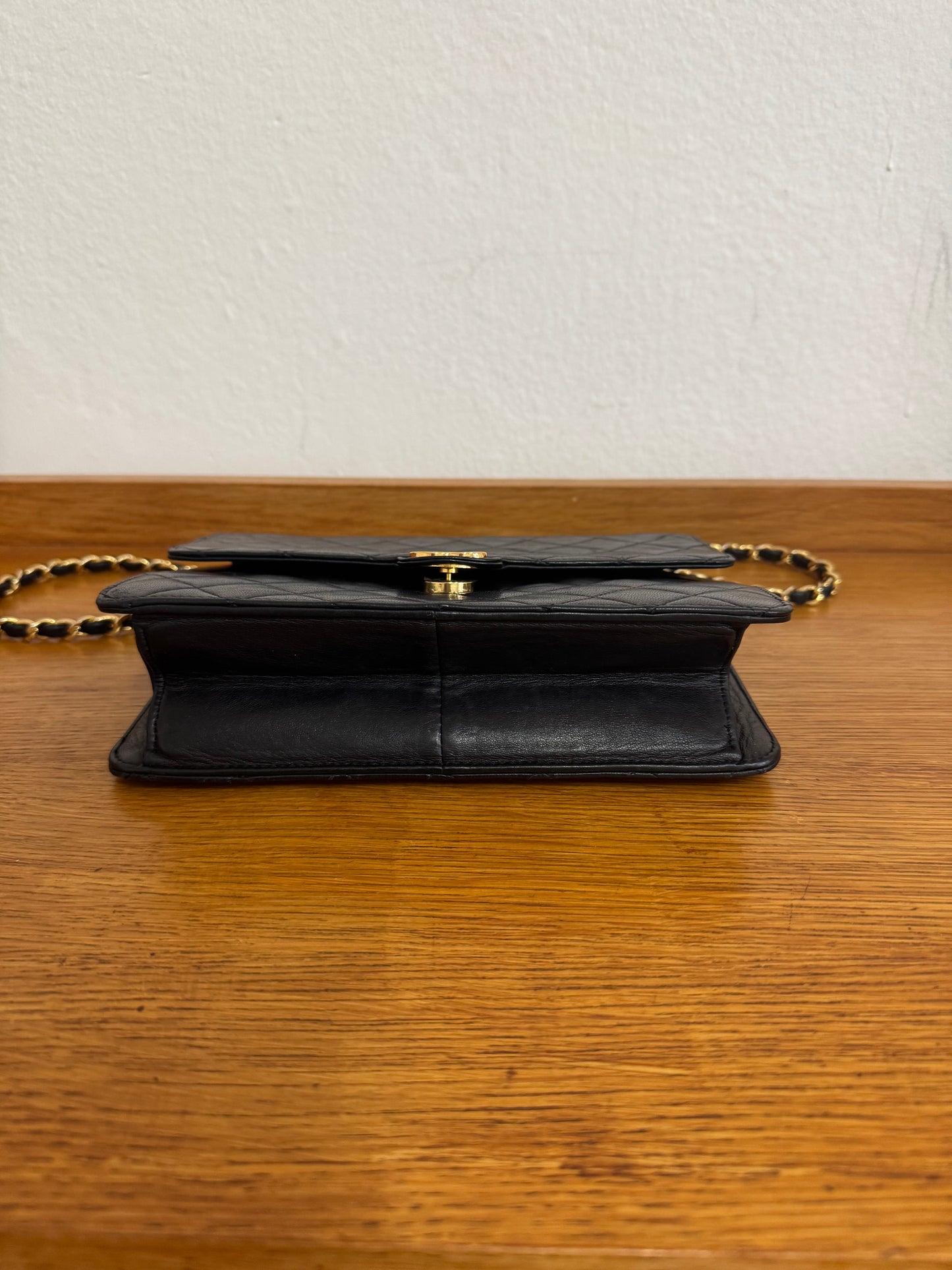 CHANEL LAMBSKIN SINGLE FLAP BAG & BOX & ENTRUPY