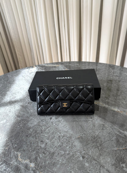 CHANEL LARGE CLASSIC WALLET LAMBSKIN GOLD HW