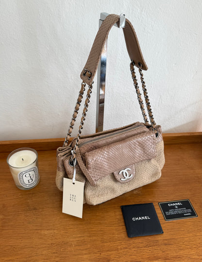 CHANEL ULTRA RARE PYTHON CC SHOULDER BAG KARL LAGERFELD 2004-2005