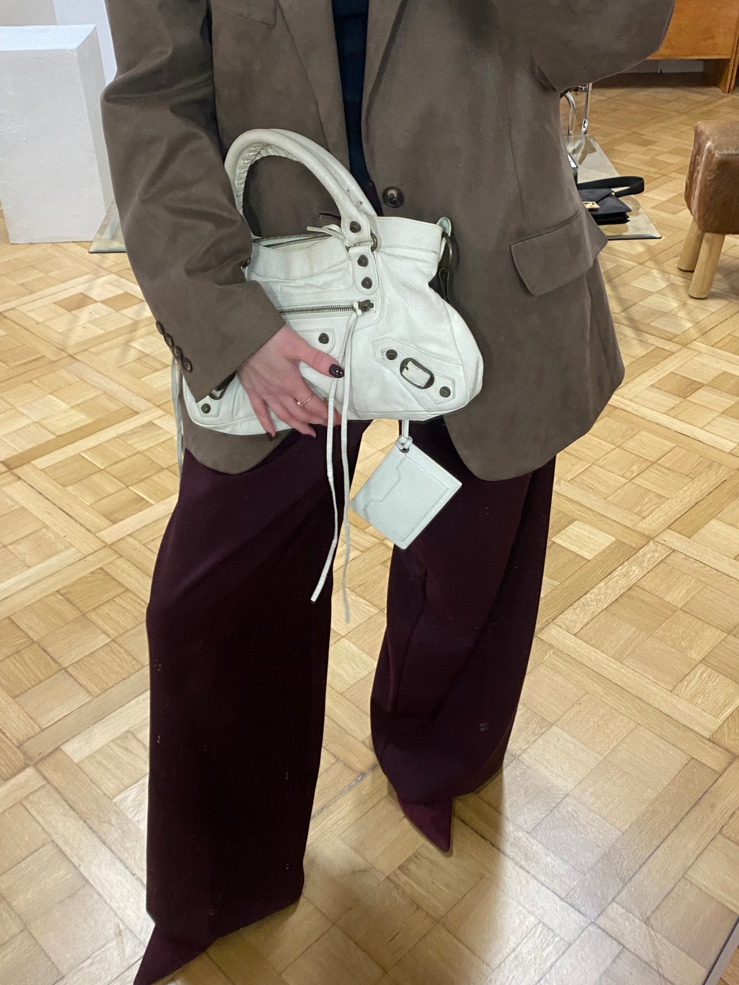 BALENCIAGA FIRST BAG CREAM - ENTRUPY