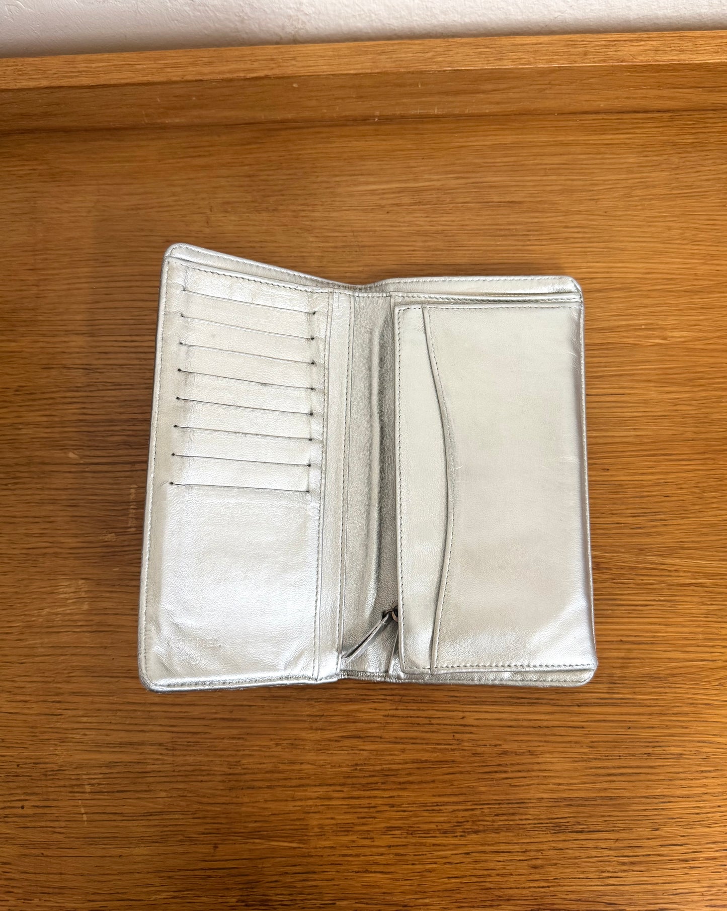 CHANEL WALLET QUILTED SILVER
