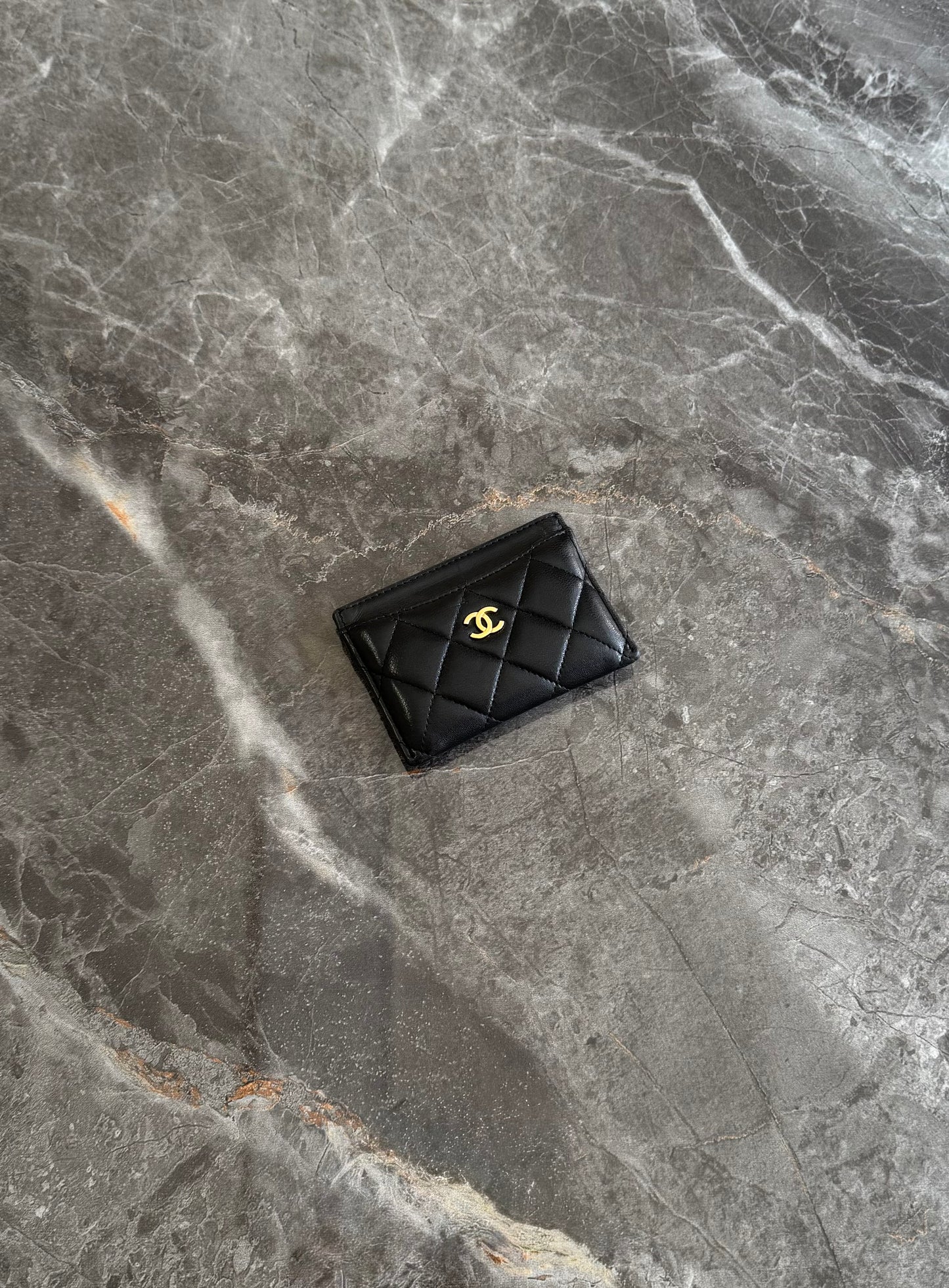 CHANEL CLASSIC QUILTED CARD HOLDER LAMBSKIN BLACK GOLD HW