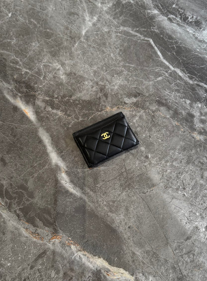 CHANEL CLASSIC QUILTED CARD HOLDER LAMBSKIN BLACK GOLD HW